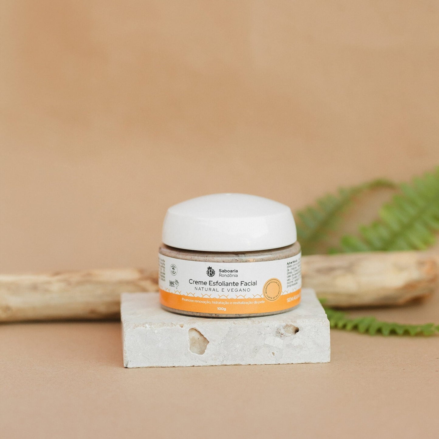 pote de creme esfoliante